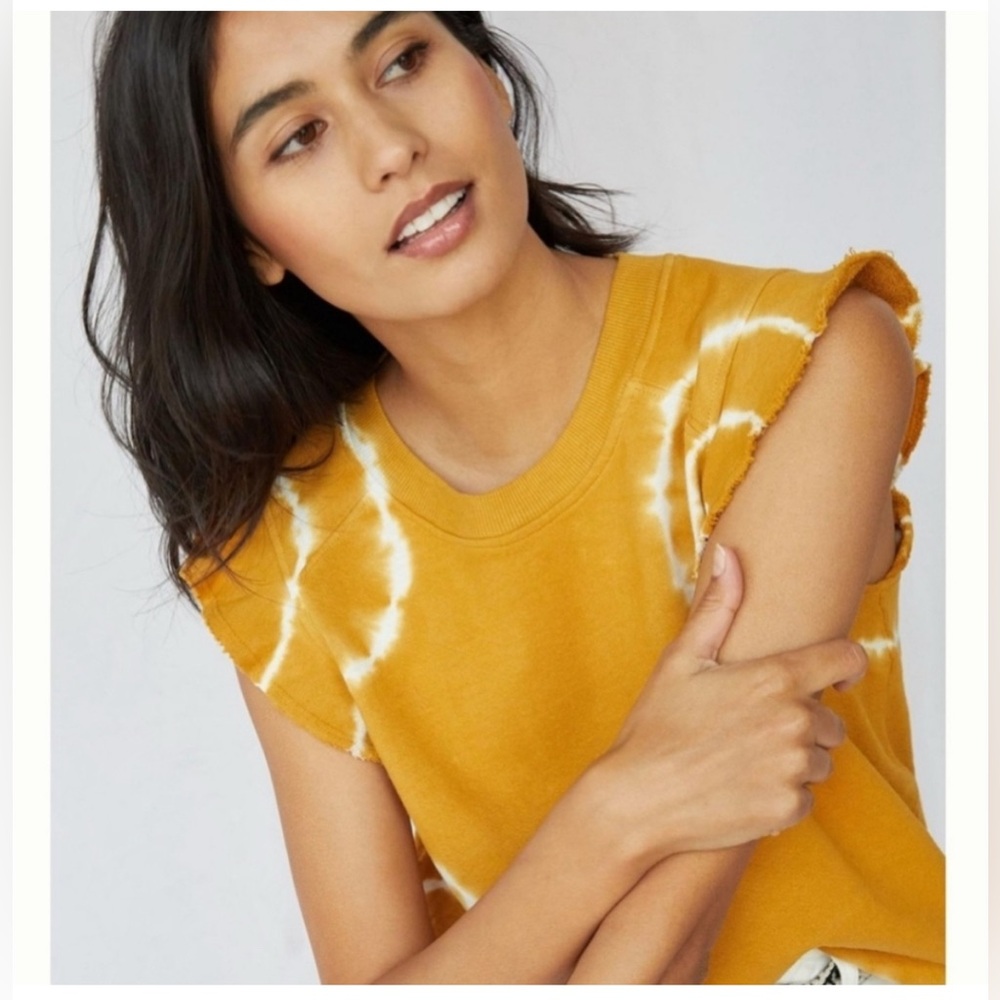 Anthropologie‎ T.La Large Mustard Yellow Tie-Dye Ruffled Sleeveless Sweatshirt